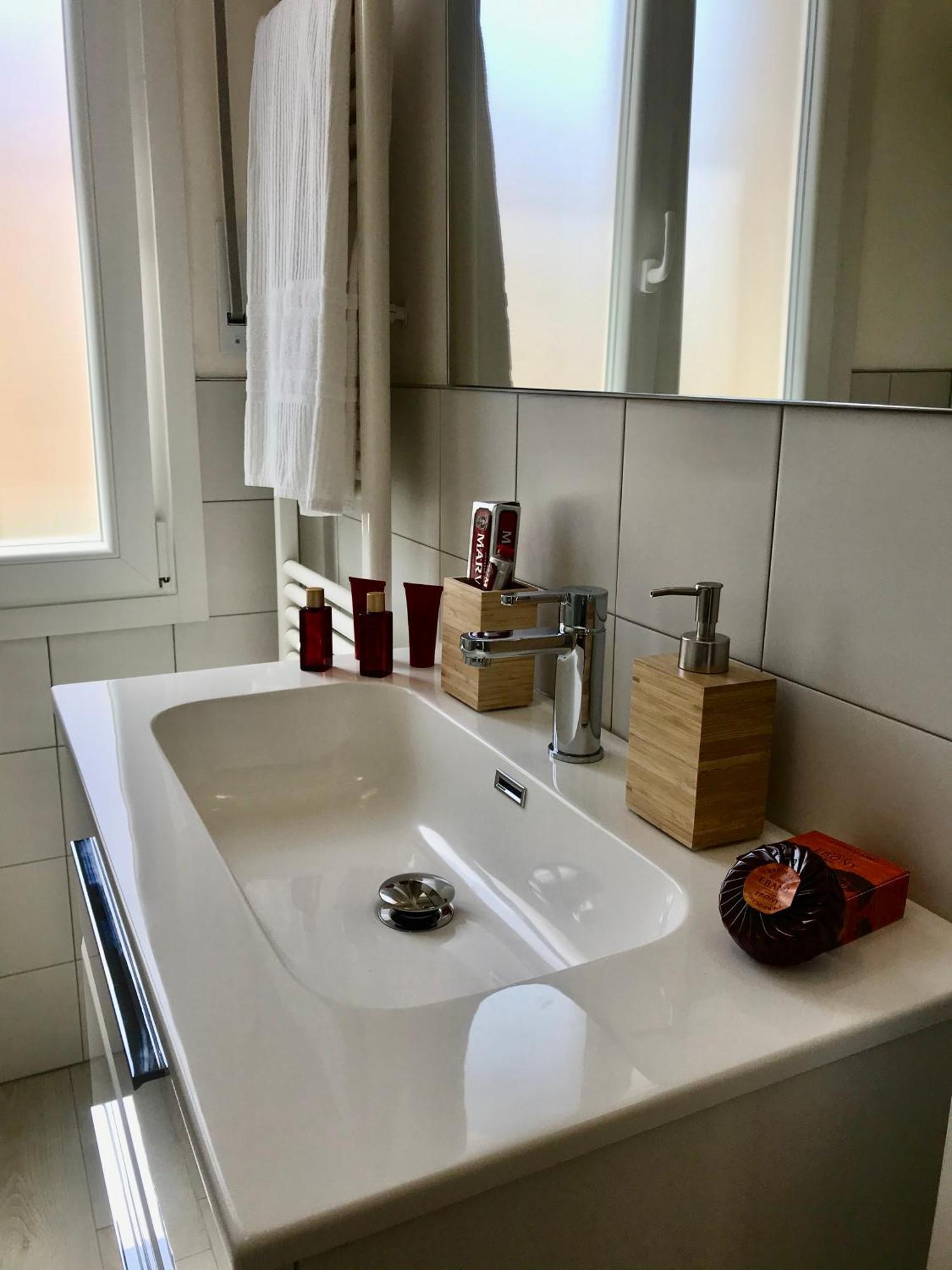 Locchi. Vicino Tramvia/careggi/meyer Apartamento